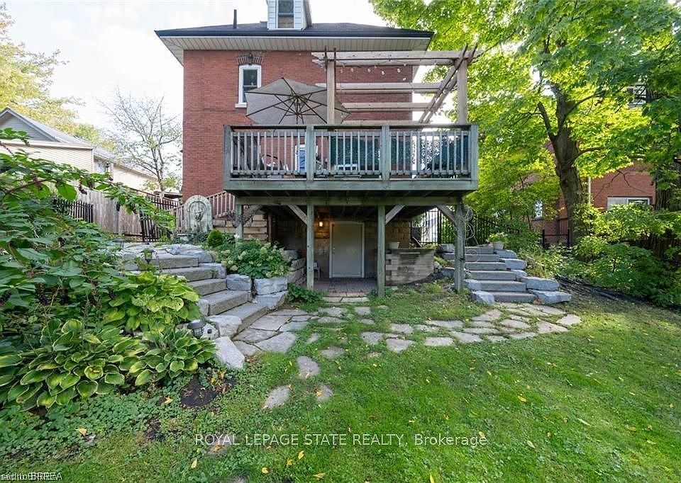 1st image of 284 Colborne St N