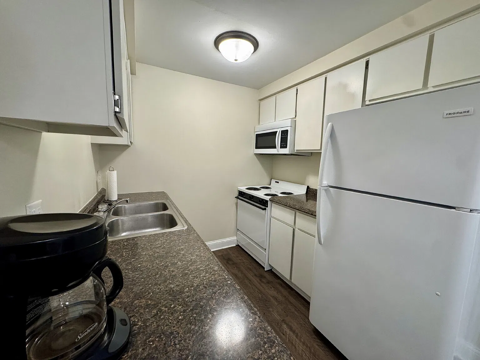 1444 State St — Photo 3