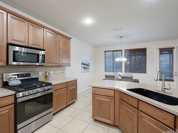 4th image of 4122 WOODBRIDGE WAY