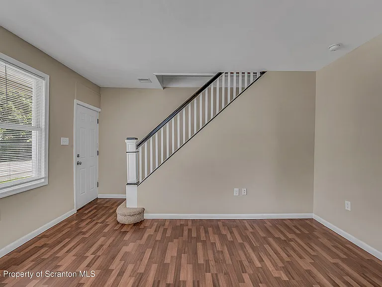 538 River St — Photo 3