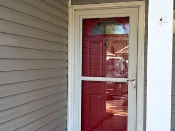 2nd image of 508 Westchase Ct N