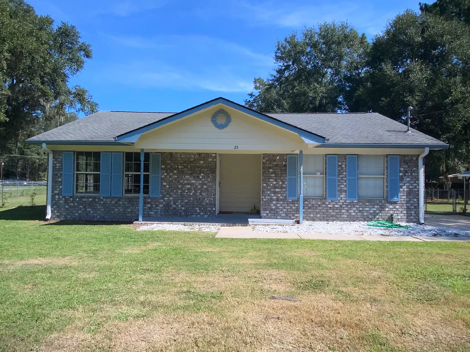 25 Jefferson Circle - 25 Jefferson Circle — Photo 1