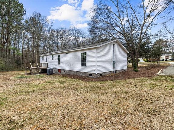 4th image of 3435 Deerfield Rd