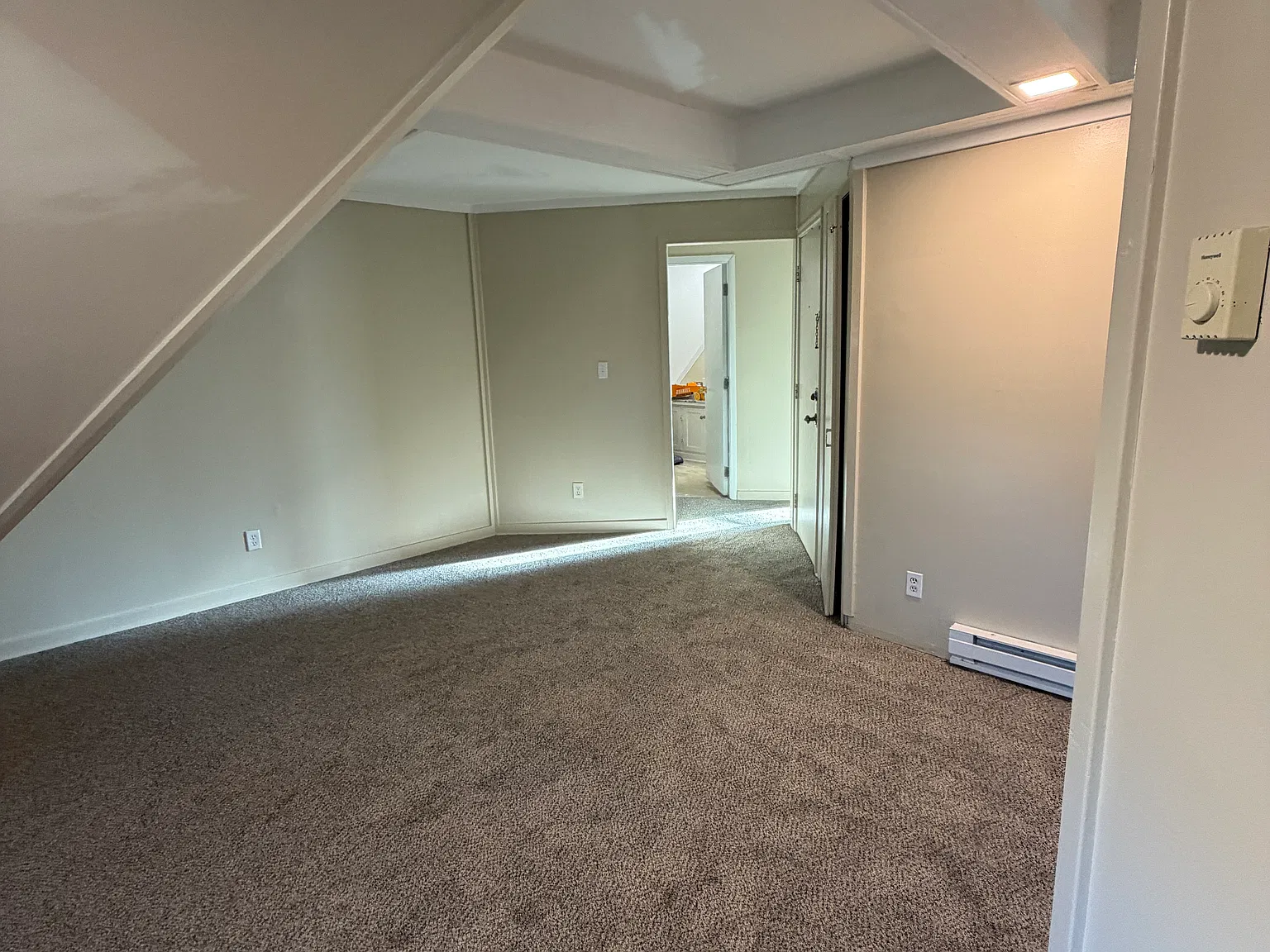 2 bed, 725 sqft, $950 — Photo 4