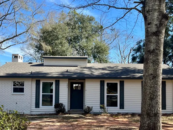 493 Scott Dr, Saraland, AL 36571
