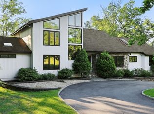 17 Nottingham Way, Warren, NJ 07059