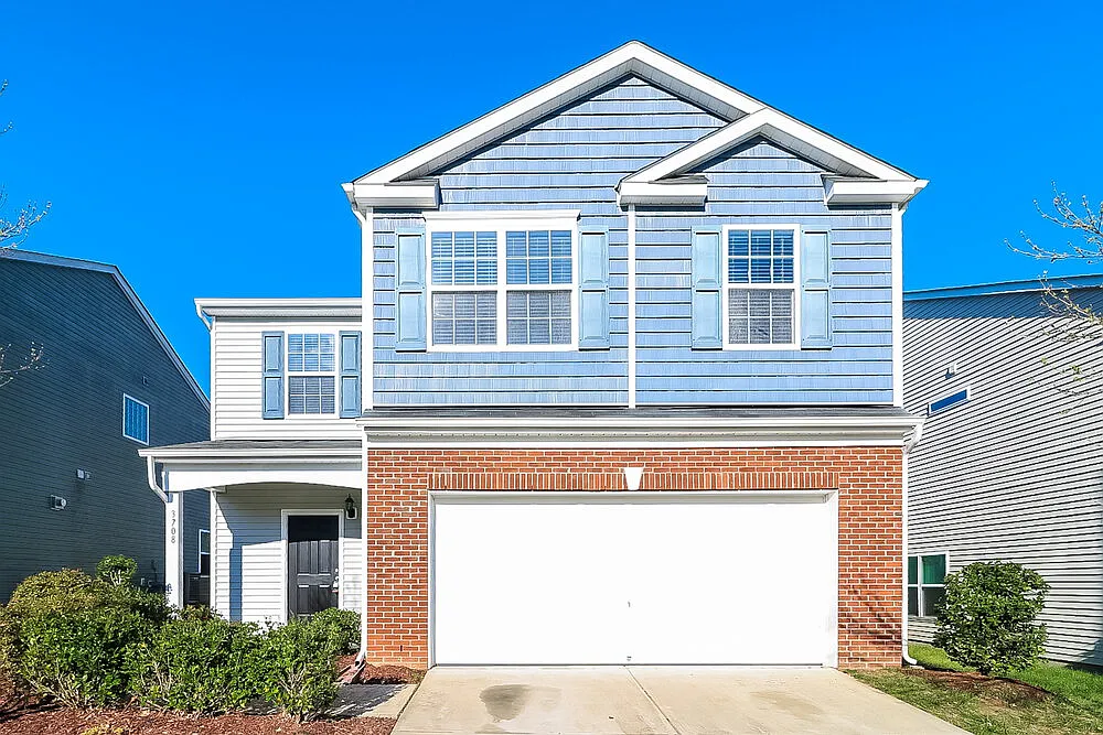 4 bed, 2.5 bath, 2048 sqft, $3,050 — Photo 1