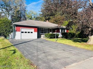 1012 John Alden Lane, Schenectady, NY 12306