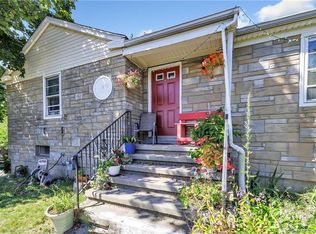 190 Emmett Ave, Derby, CT 06418