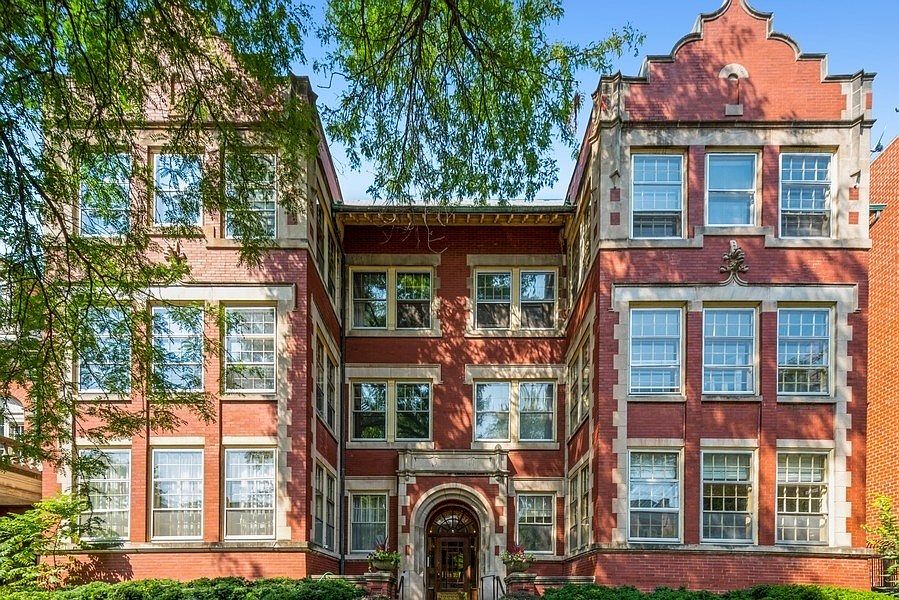 1st image of 5436 S Hyde Park Blvd APT 2S