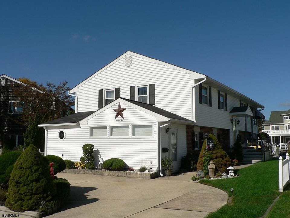1st image of 22 Grenada Ln