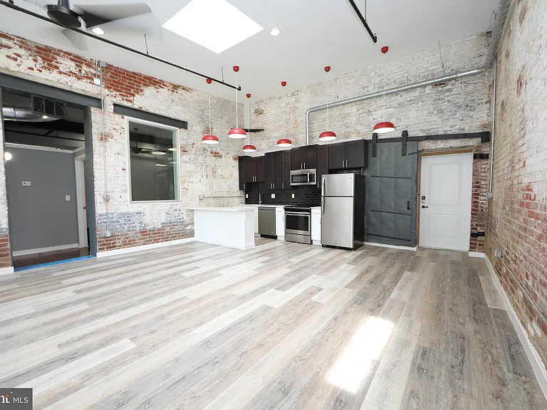 3450 J St #124 — Photo 3