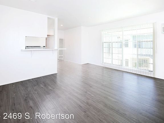 3rd image of 2469 S Robertson Blvd APT 106
