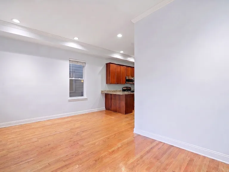 1725 W Ellen St #2R — Photo 3