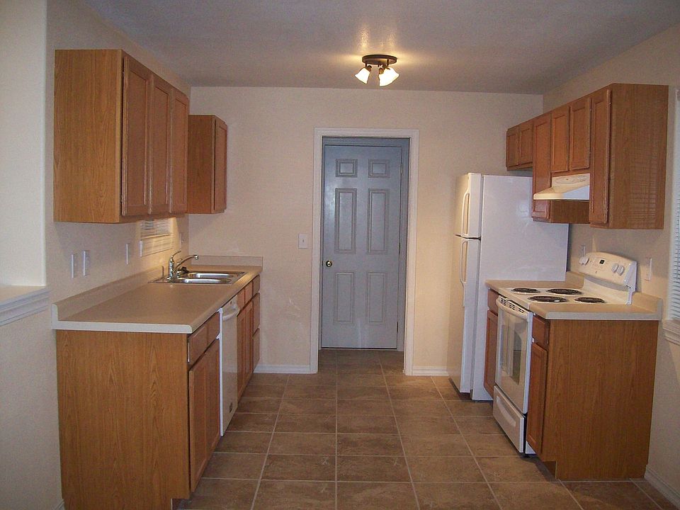 2nd image of 2207 Oliver Ave
