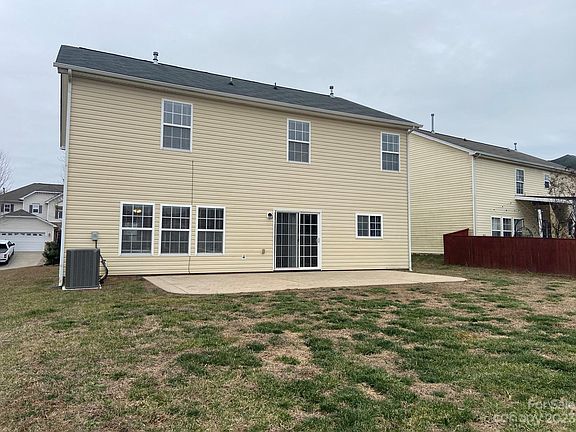 4th image of 8904 Oransay Way