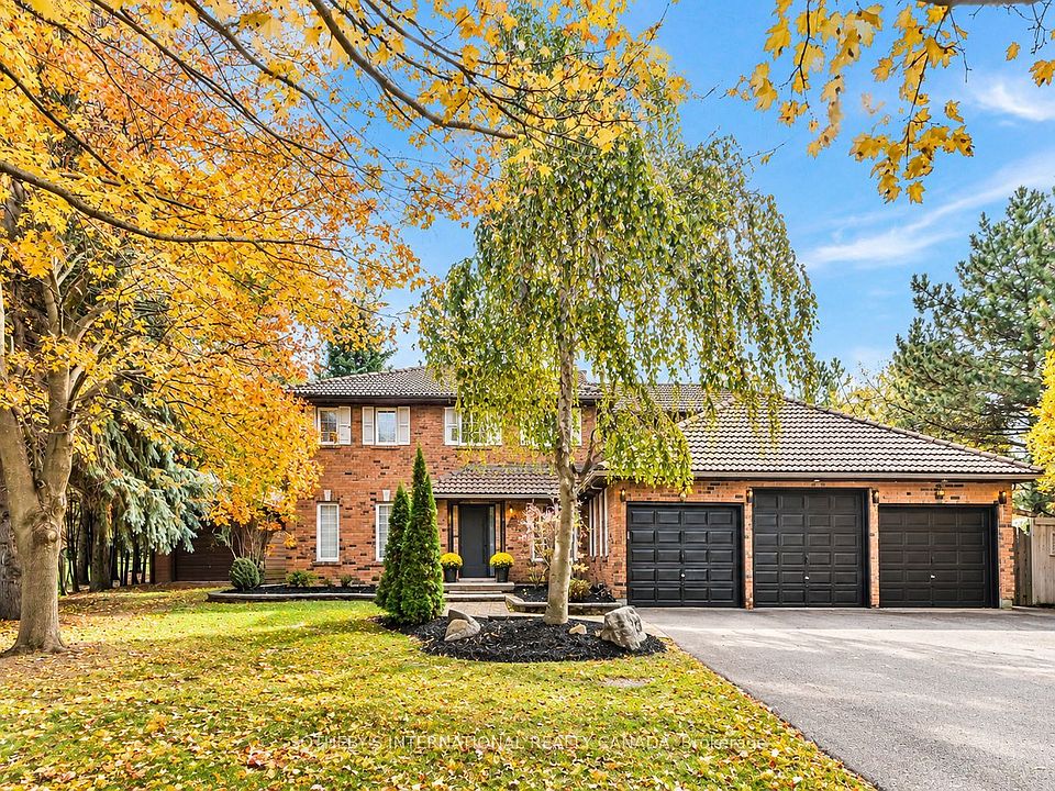 1st image of 23 Hill Farm Rd