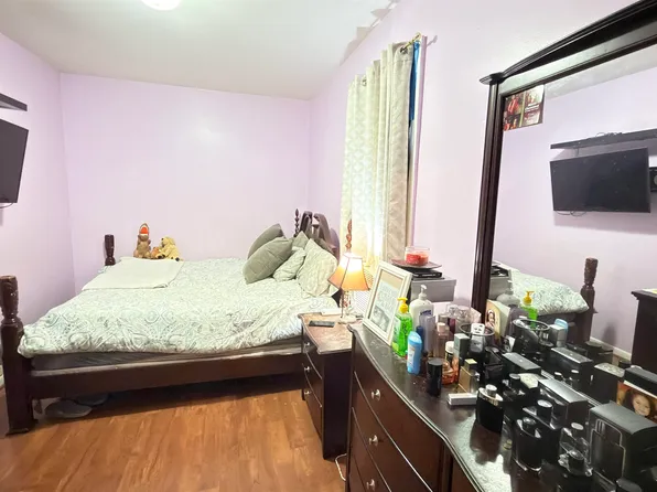 1809 43rd Street image 10 of 27