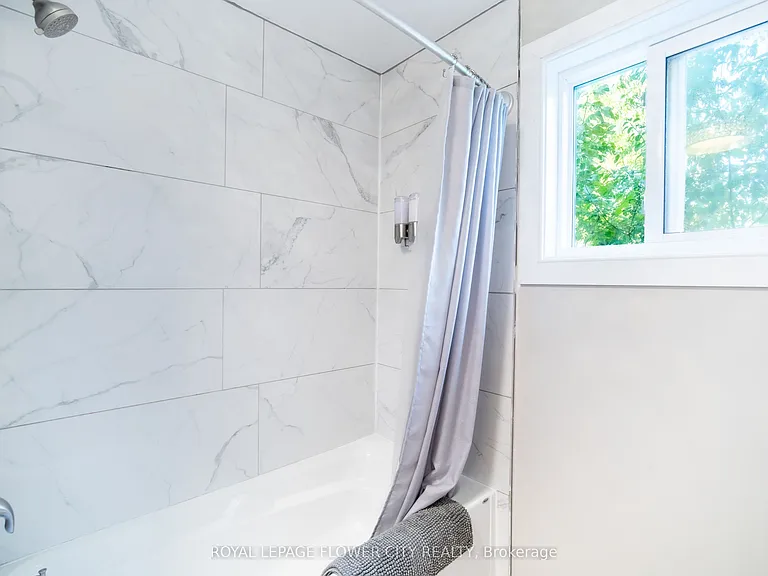 734 Mountain Rd — Photo 33