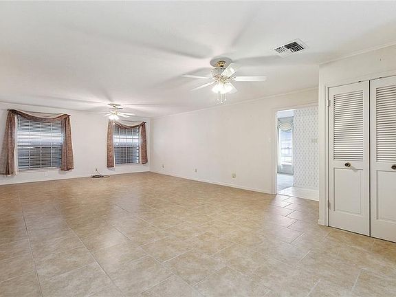 3rd image of 4115 N Turnbull Dr