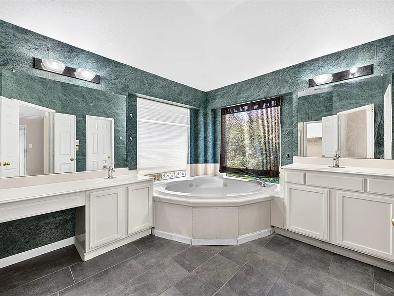 5814 Eldridge Glen Dr — Photo 20