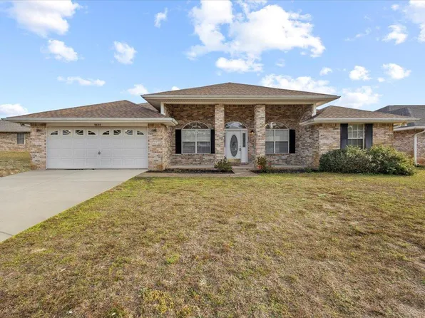 9655 Parker Lake Cir, Navarre, FL 32566