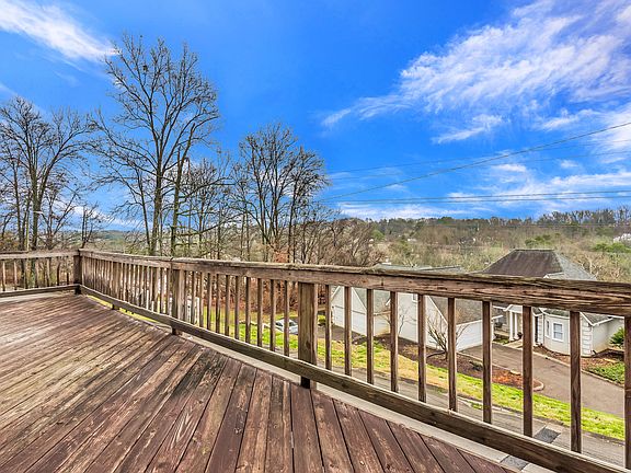 5th image of 8823 Ashton Ct