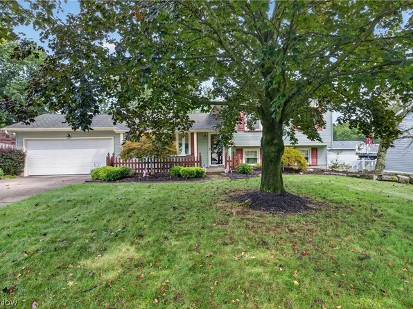 2379 Oak Trace St, Youngstown, OH 44515