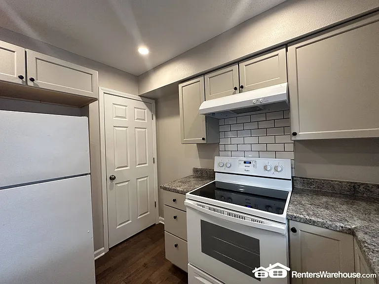 4926 Madison Ave — Photo 10