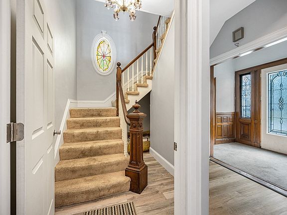 4th image of 50 Wentworth Ave