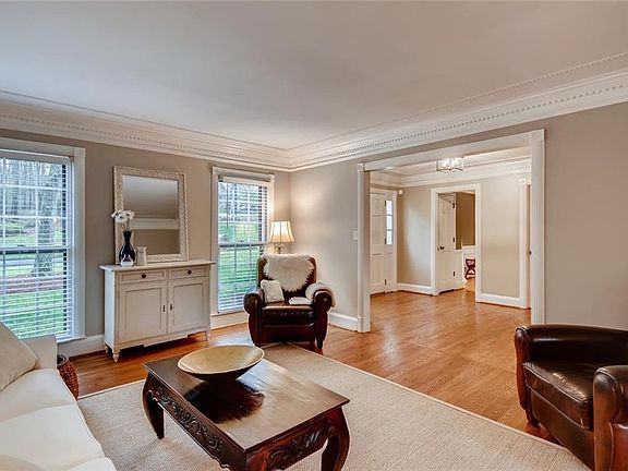 4th image of 4132 Glen Meadow Dr
