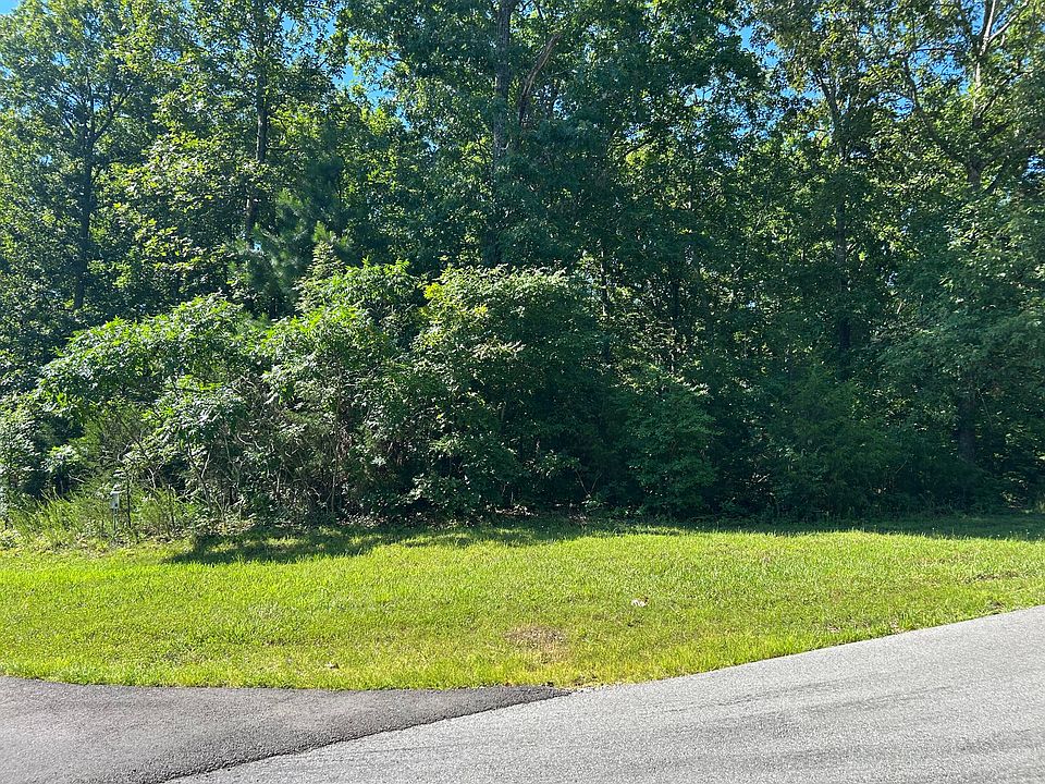 1st image of 131 Deepwood Dr
