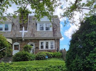 6724 Sprague St, Philadelphia, PA 19119