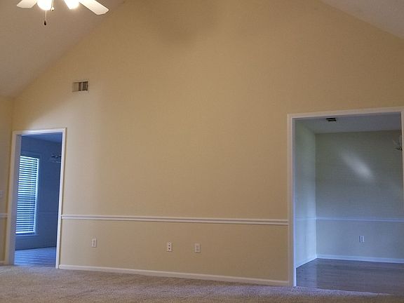 2nd image of 723 Brookwood Dr