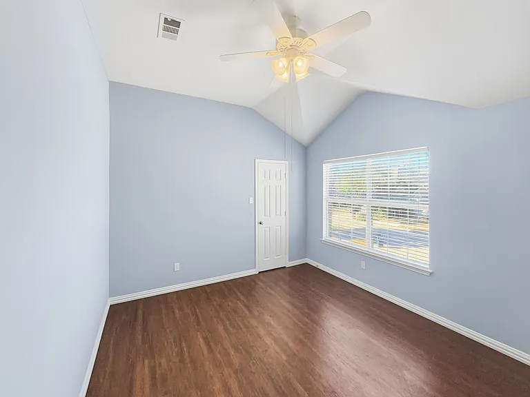 5568 Murton Pl — Photo 17