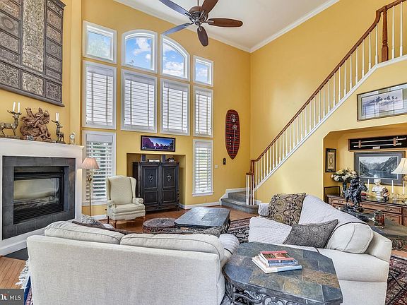 5th image of 22988 Minerva Dr