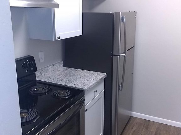 2nd image of 1510 Kenilworth Ct #6879731