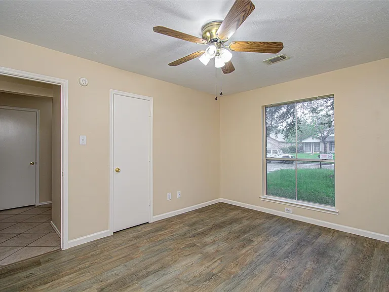 16835 Carbridge Dr — Photo 9