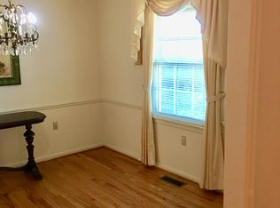 652 Commander Dr, Roanoke, VA 24012