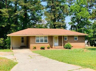 28 Martin St, Newnan, GA 30263