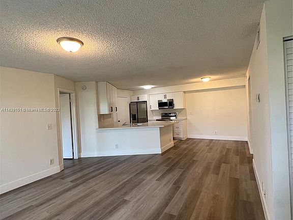3rd image of 9999 Summerbreeze Dr APT 116