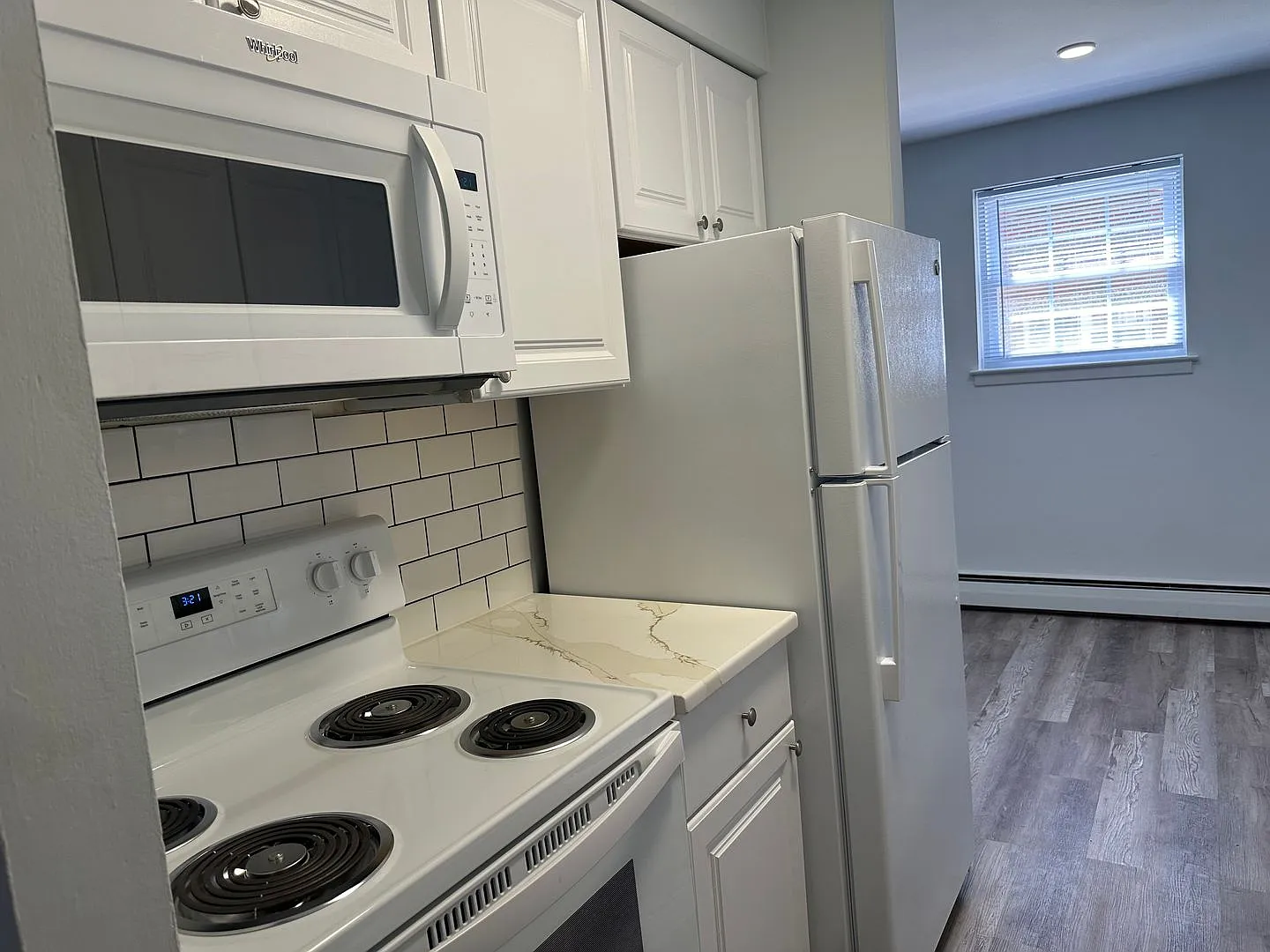 West Avenue Apartments — Photo 4