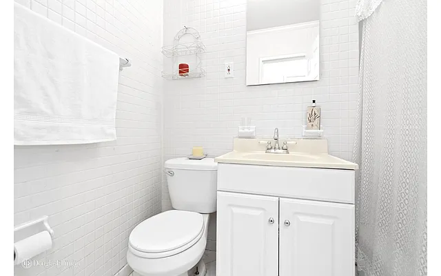 Sold by Douglas Elliman | media 14
