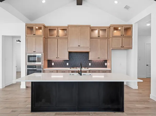 511 Koda Bear Ct, Montgomery, TX 77316