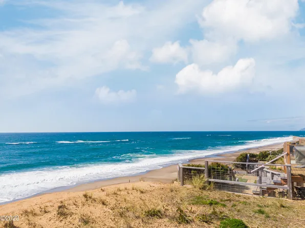5755 El Mar Ave, Lincoln City, OR 97367