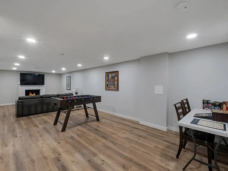 1530 W South Jordan Pkwy — Photo 29