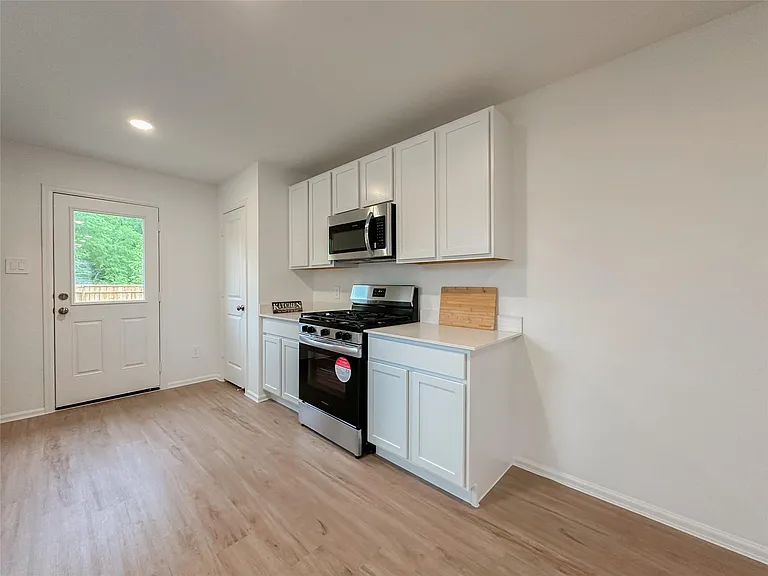 1515 Las Cuevas Dr — Photo 11