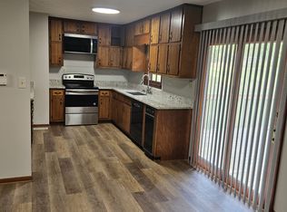 384 Conkle Rd, Hampton, GA 30228