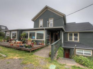 1007 SW Alder St APT 1, Newport, OR 97365