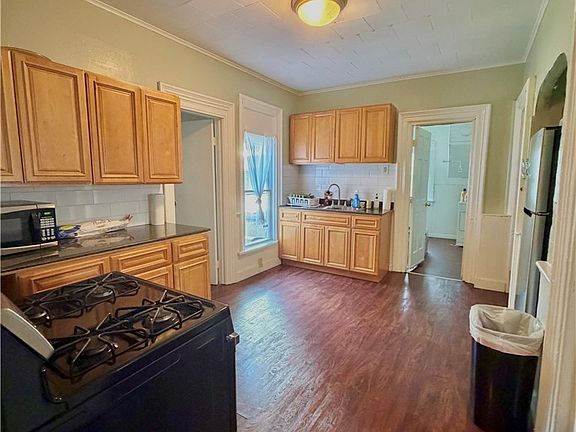 2nd image of 124 Normal Ave #1